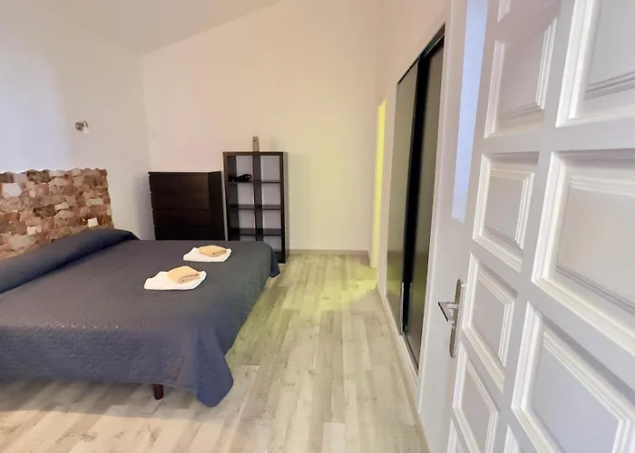 Island Village Апартаменты *