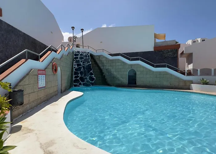 Island Village Апартаменты